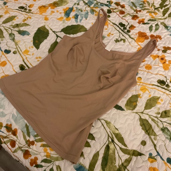 Flexees Maidenform shapewear tank top - Picture 7 of 7